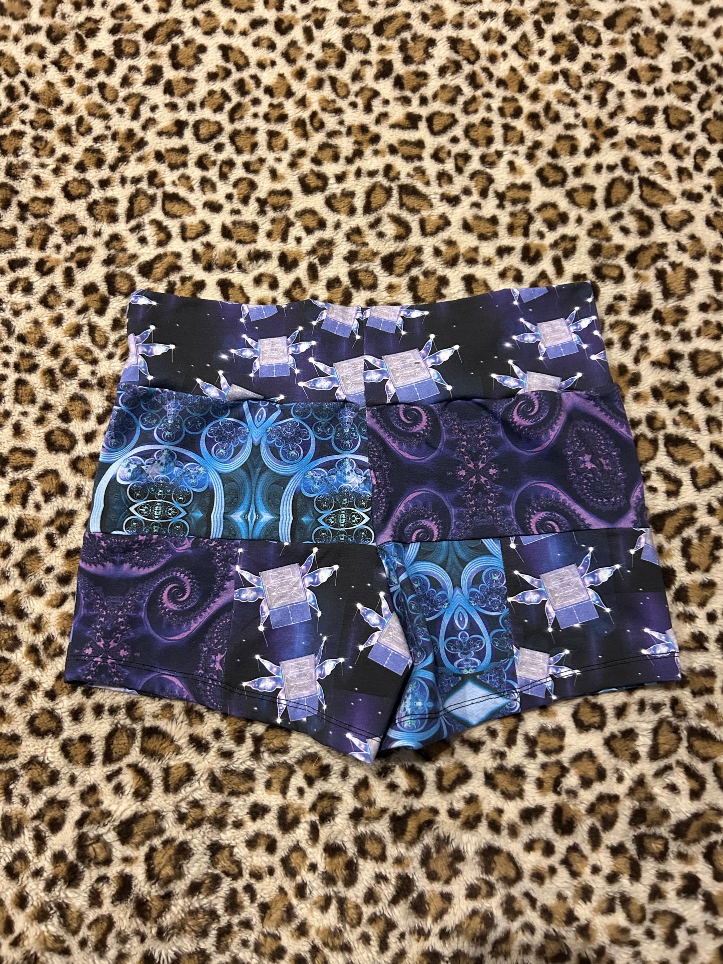 Patchwork Yoga Shorts (L)