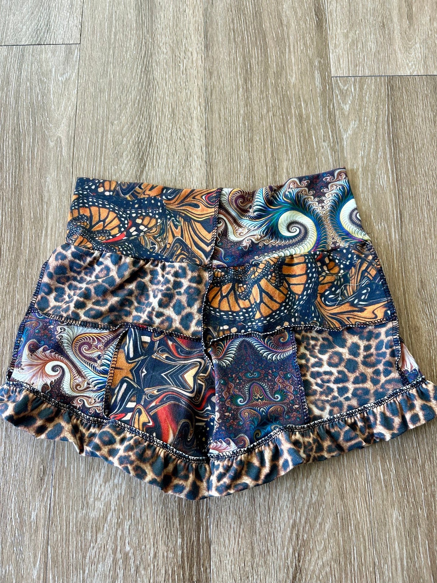 Patchwork Ruffle Shorts (M)