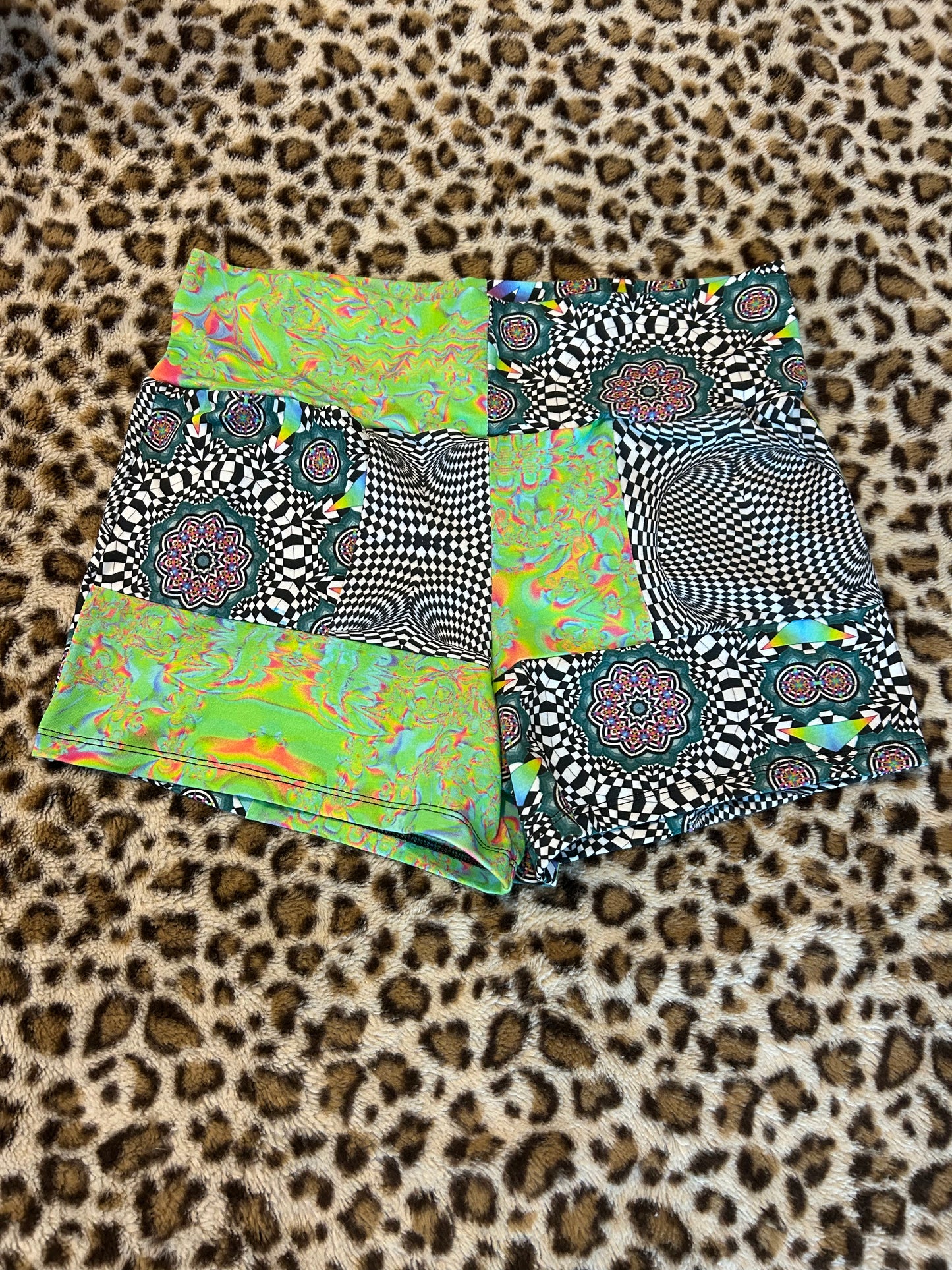 Patchwork Yoga Shorts (L)