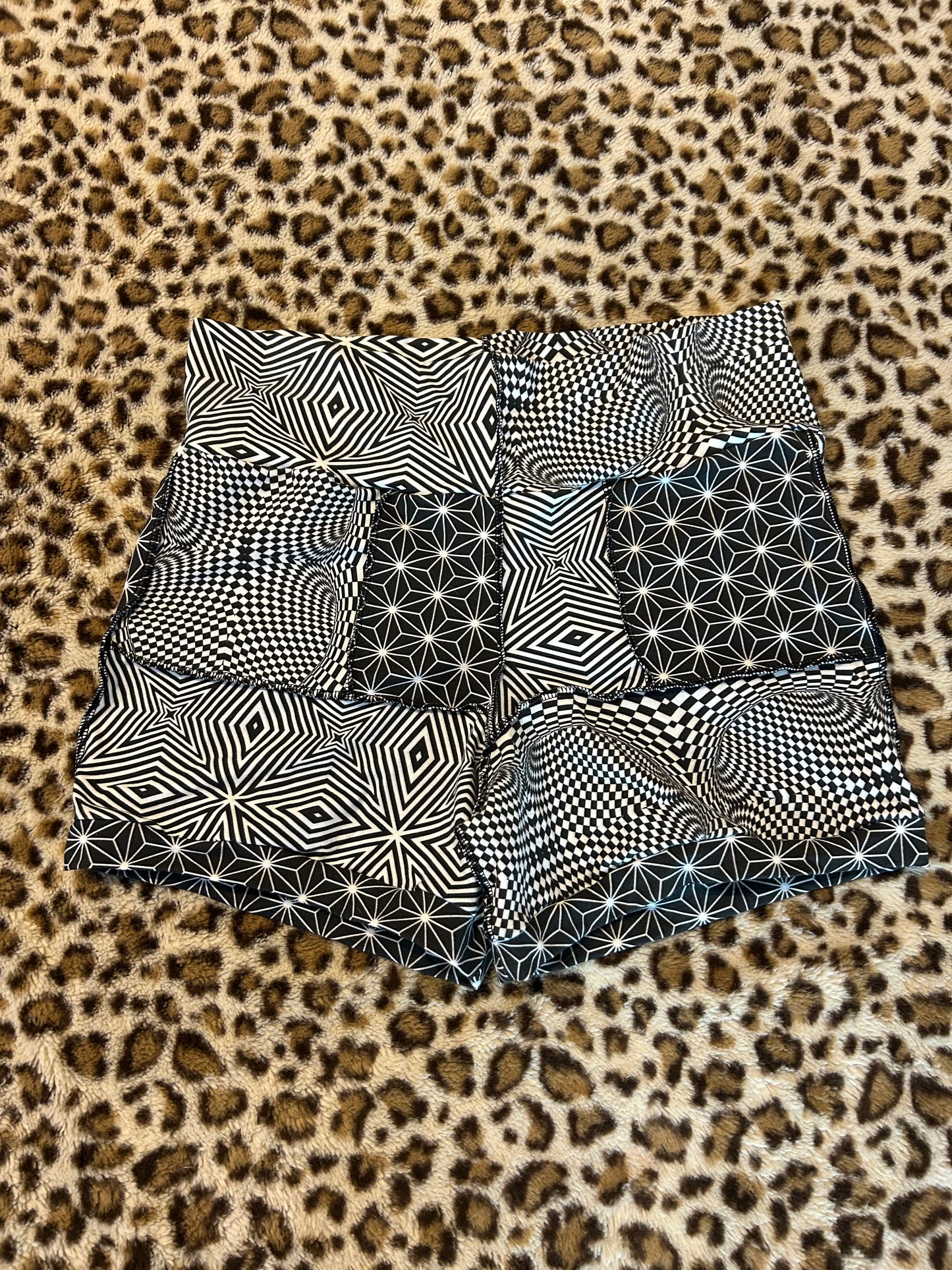 Patchwork Yoga Shorts (L)