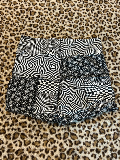 Patchwork Yoga Shorts (L)