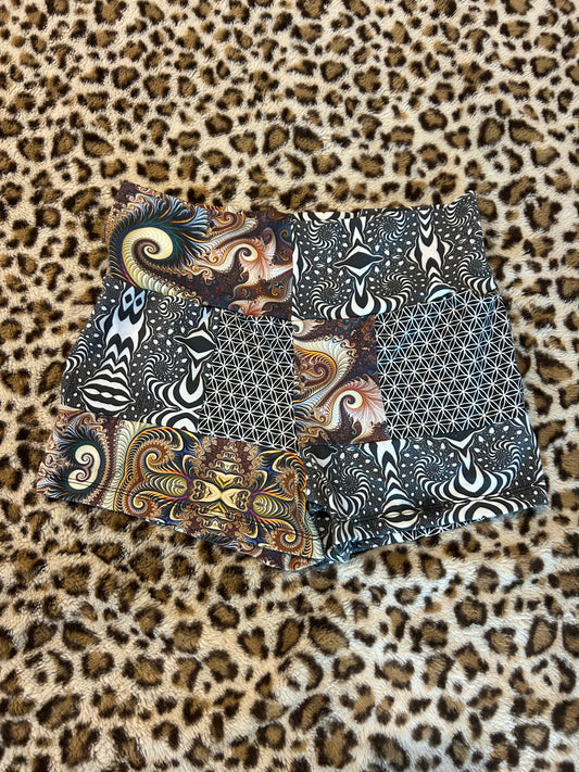 Patchwork Yoga Shorts (M)