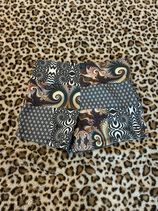 Patchwork Yoga Shorts (M)