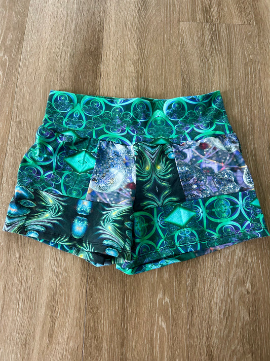 Patchwork Yoga Shorts (M)